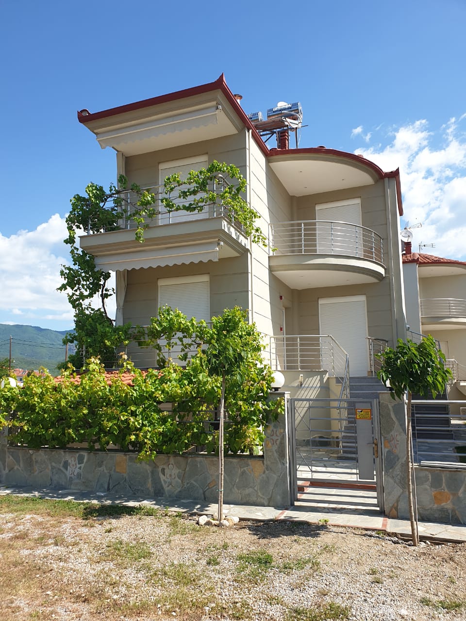 ana-lux-villa-outside-6