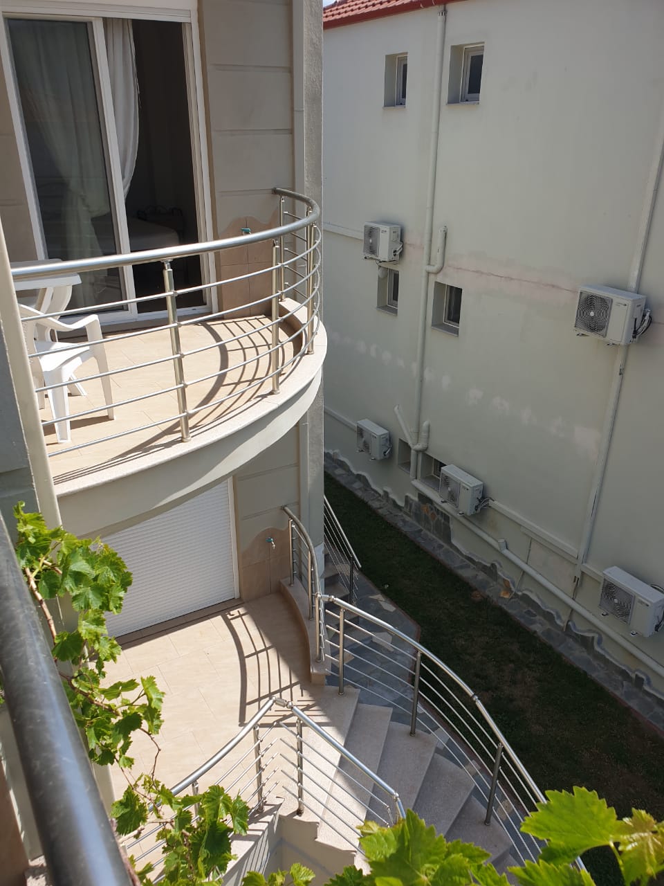 ana-lux-villa-outside-7